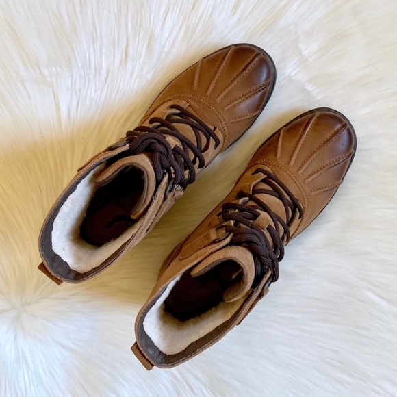 UGG Chestnut Azaria Waterproof Duck Boots - Picture 4 of 8